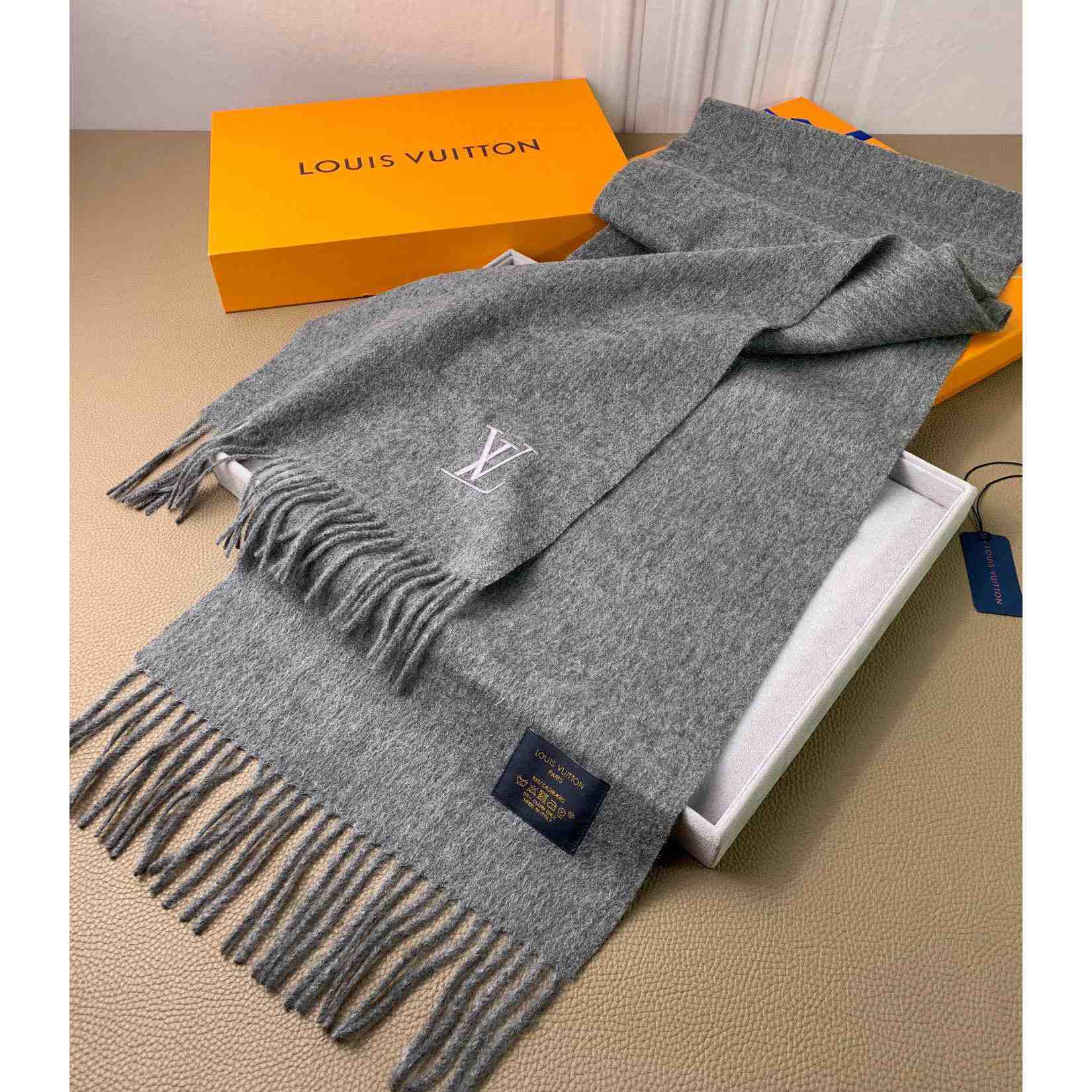 Louis Vuitton Jhelam Scarf - FashionPlug