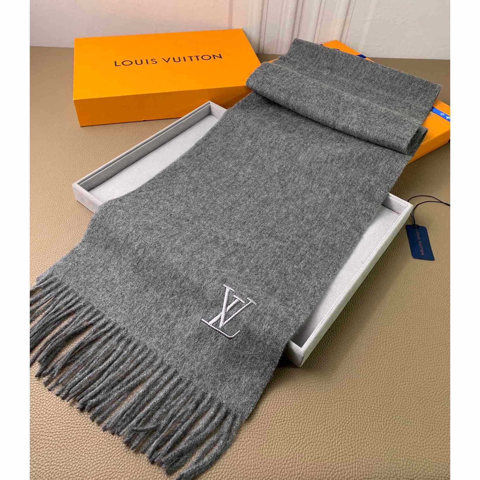 Louis Vuitton Jhelam Scarf - FashionPlug