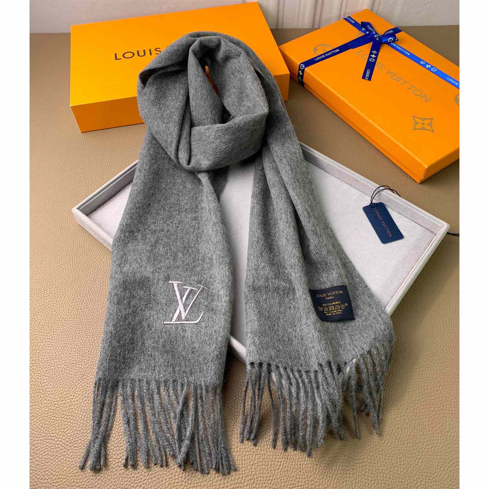 Louis Vuitton Jhelam Scarf - FashionPlug