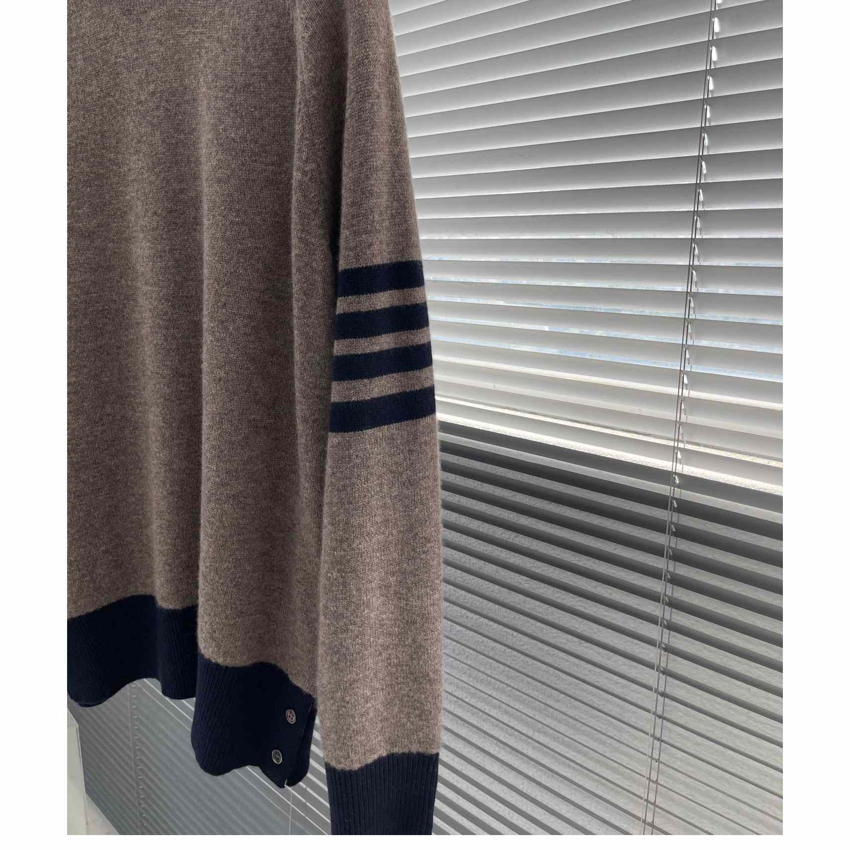 Thom Browne Shetland Wool Raglan 4-bar Crew Neck Pullover - FashionPlug