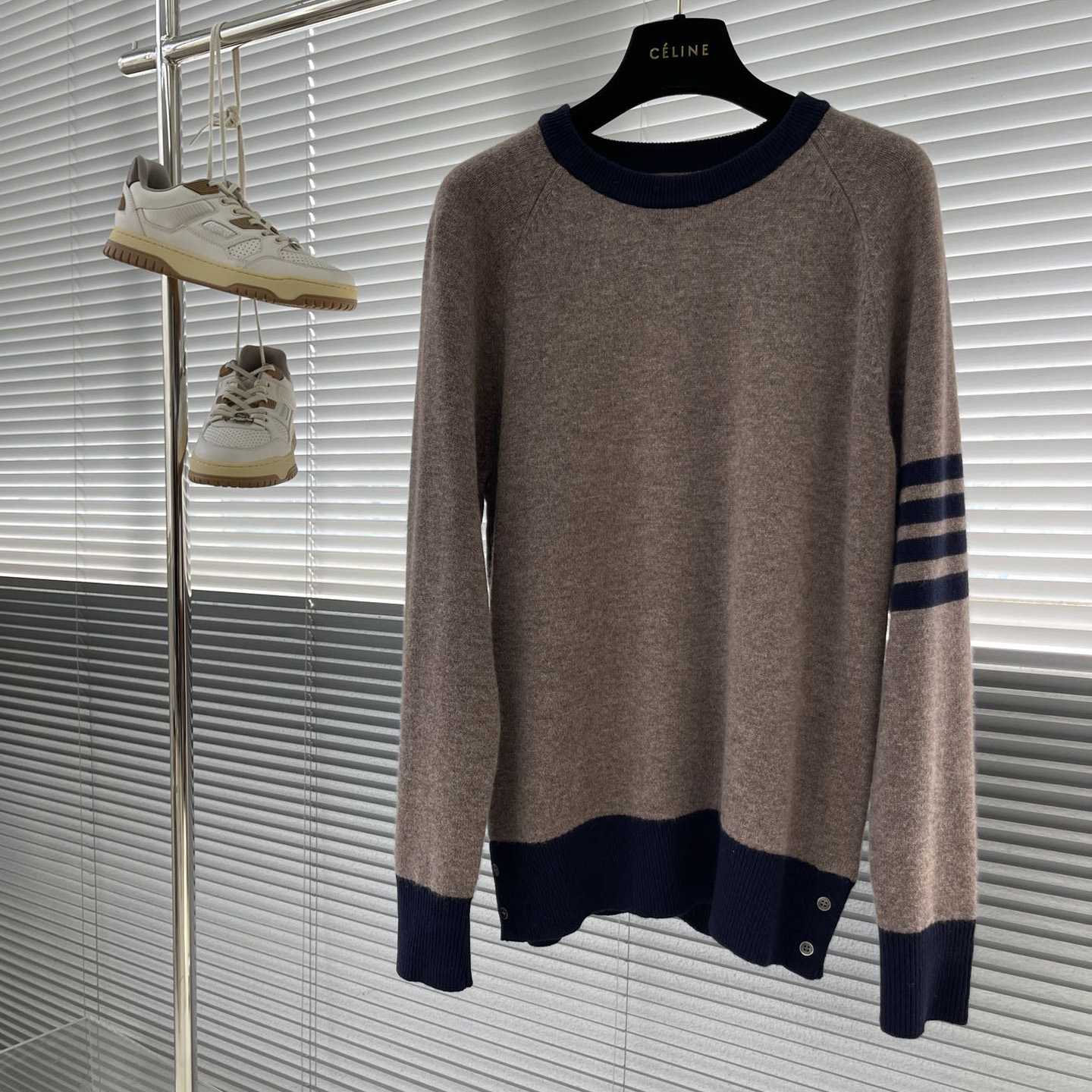 Thom Browne Shetland Wool Raglan 4-bar Crew Neck Pullover - FashionPlug
