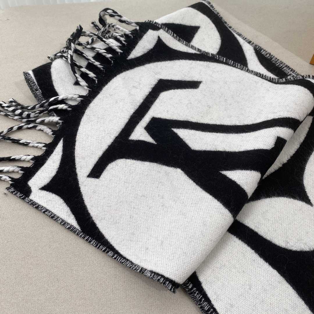 Louis Vuitton LV Medallion Scarf - FashionPlug