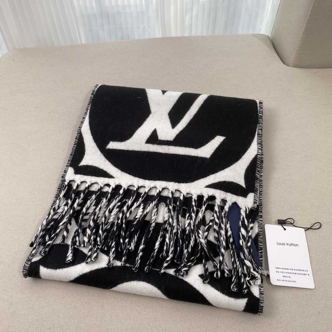 Louis Vuitton LV Medallion Scarf - FashionPlug