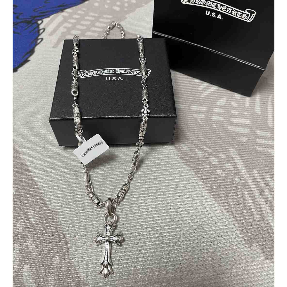Chrome Heart Necklace   - FashionPlug