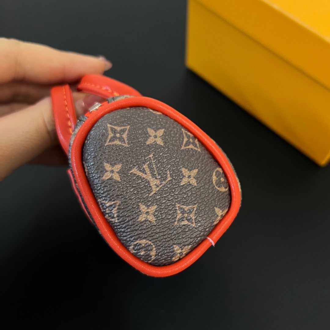 Louis Vuitton LV Colormania Mini Keepall Pouch   M01521 - FashionPlug
