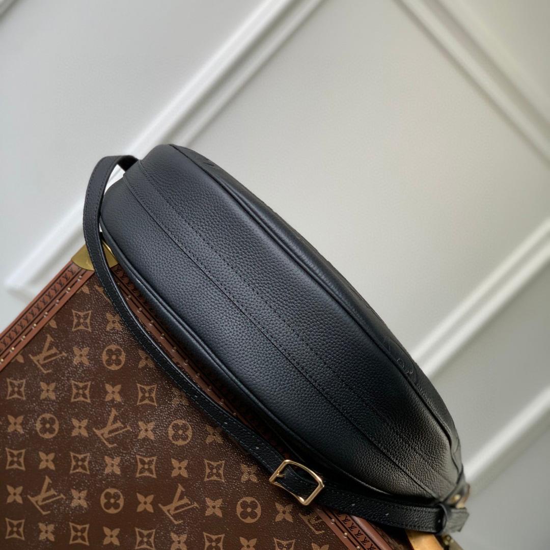 Louis Vuitton Loop Hobo  (38-26-10cm)   M46725 - FashionPlug