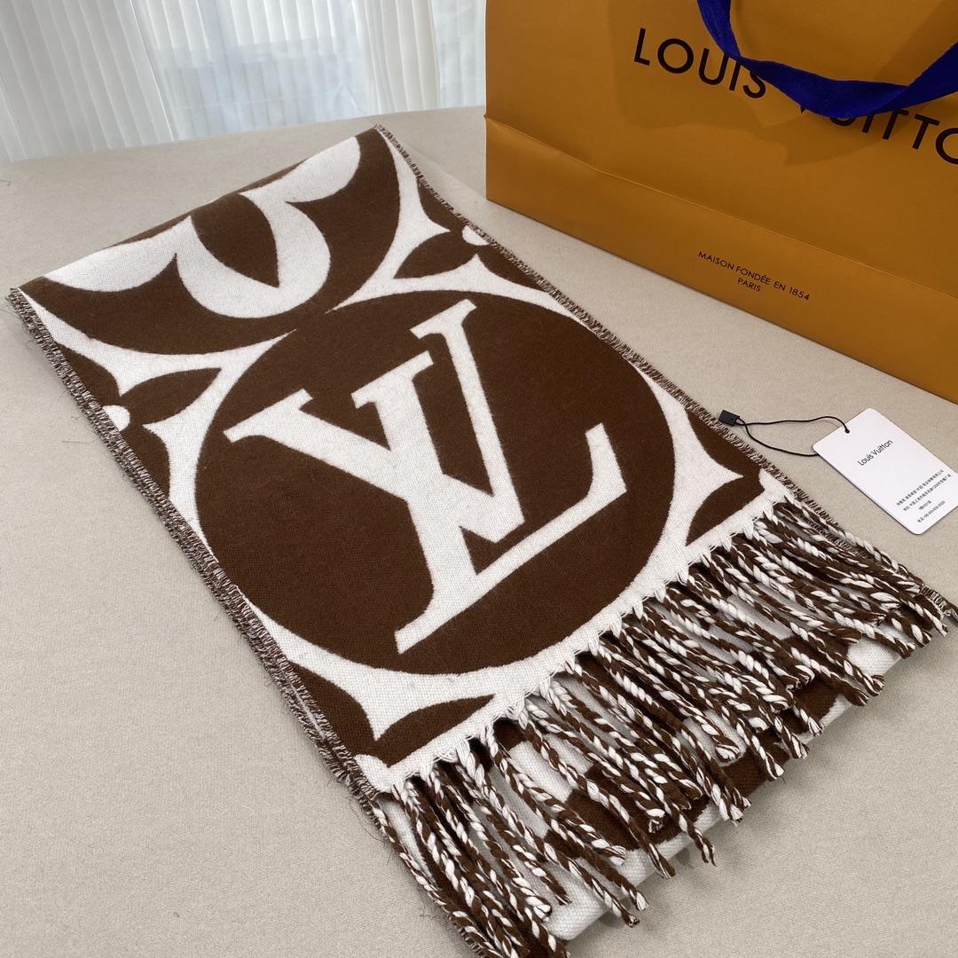 Louis Vuitton LV Medallion Scarf - FashionPlug