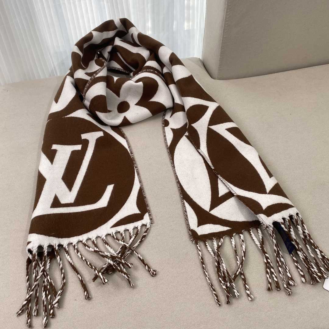 Louis Vuitton LV Medallion Scarf - FashionPlug