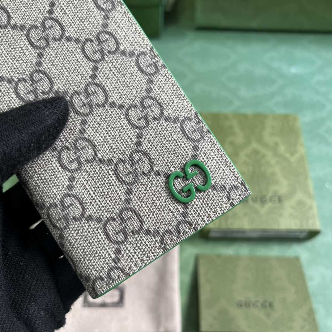 Gucci Long Card Case With GG Detail - FashionPlug