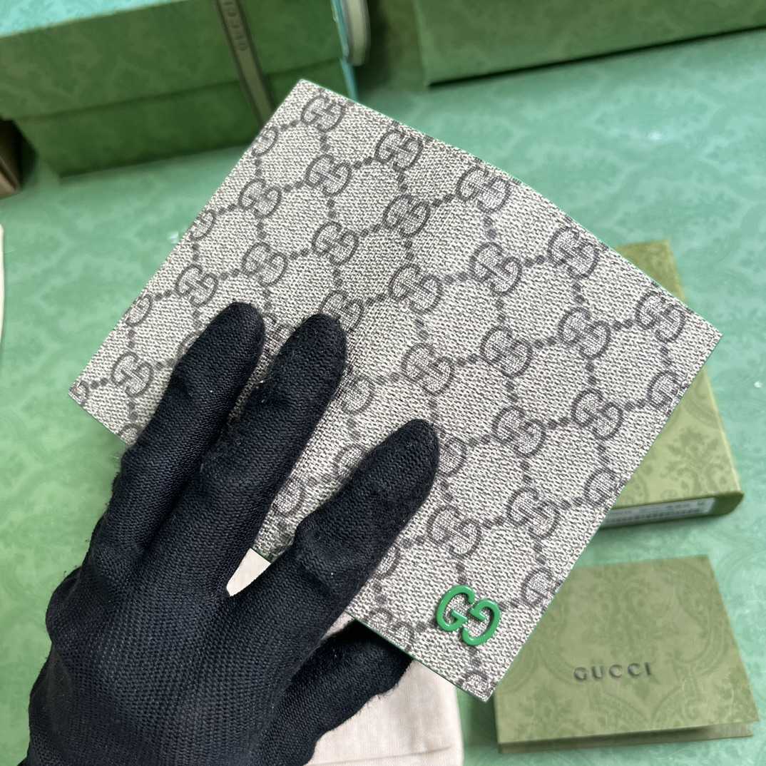 Gucci Long Card Case With GG Detail - FashionPlug