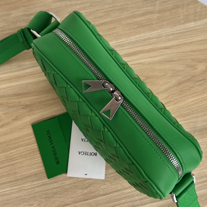 Bottega Veneta Intrecciato Duo Bag - FashionPlug