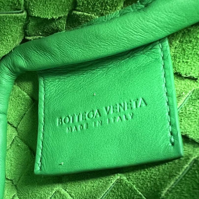 Bottega Veneta Intrecciato Duo Bag - FashionPlug