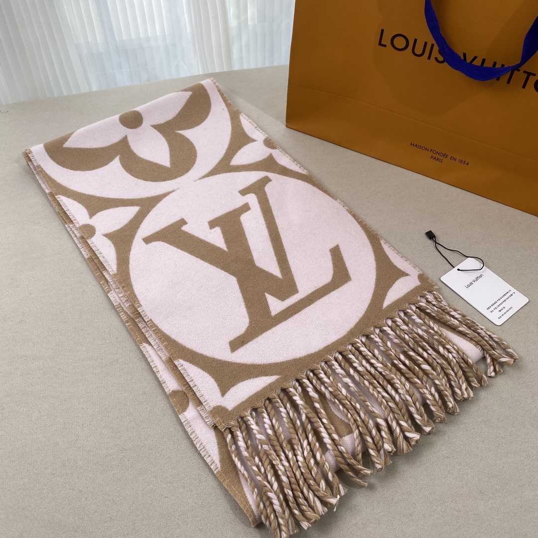 Louis Vuitton LV Medallion Scarf - FashionPlug