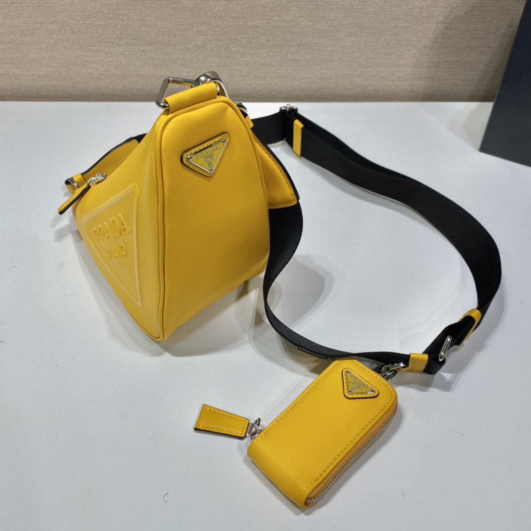 Prada Triangle Bag (26-14-12cm) - FashionPlug