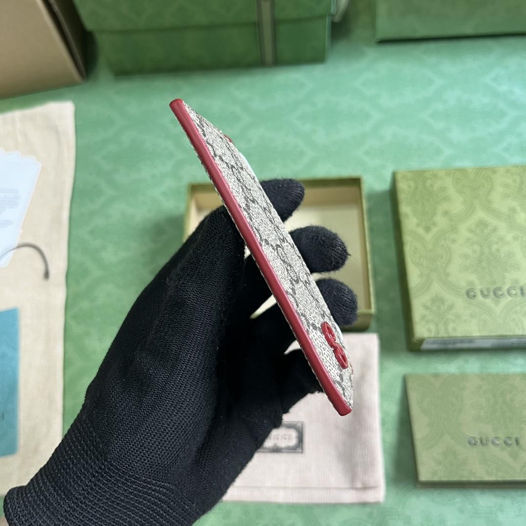 Gucci Card Case With GG Detail - FashionPlug