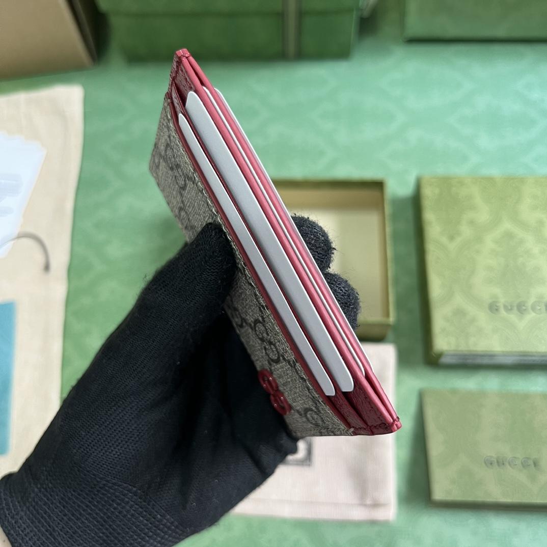 Gucci Card Case With GG Detail - FashionPlug