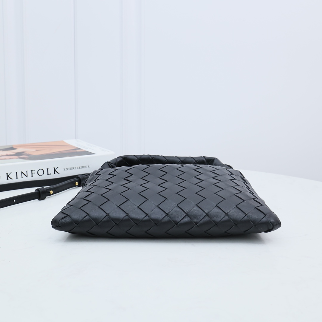 Bottega Veneta Mini Hop - FashionPlug