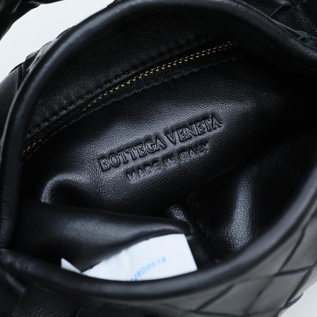 Bottega Veneta Mini Hop - FashionPlug