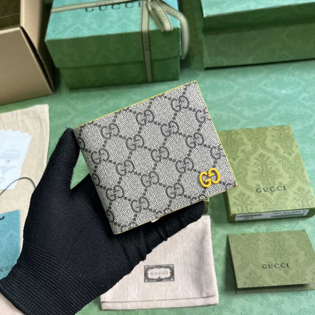 Gucci Wallet With GG Detail - FashionPlug