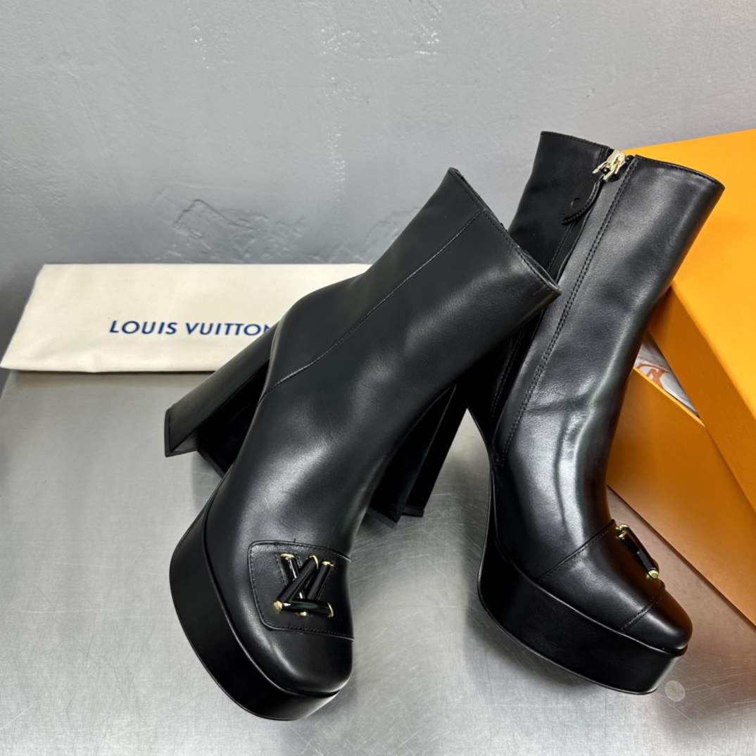 Louis Vuitton Shake Ankle Boot - FashionPlug