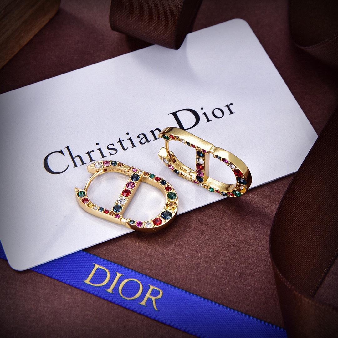 Dior 30 Montaigne Earrings  - FashionPlug