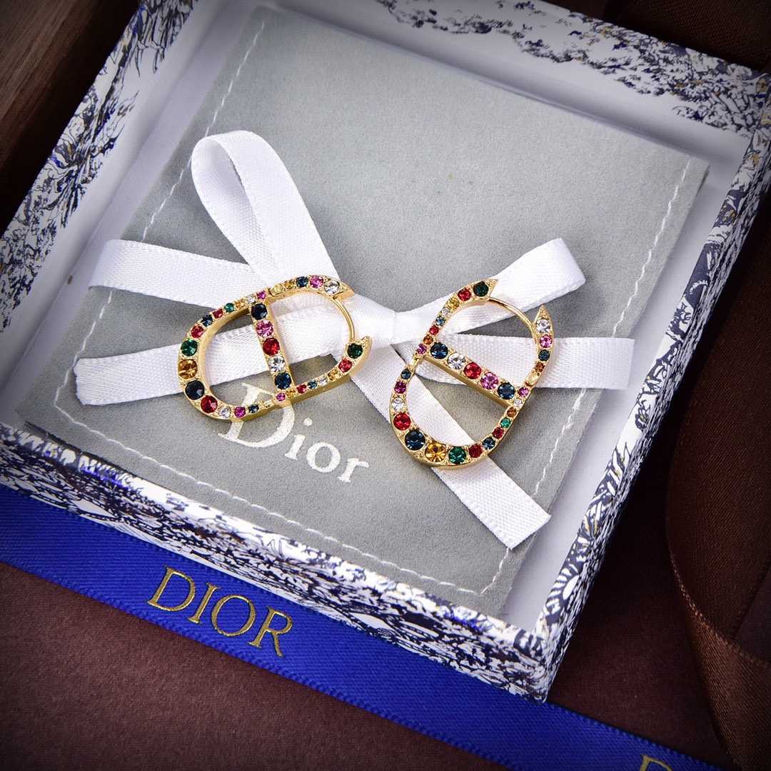 Dior 30 Montaigne Earrings  - FashionPlug