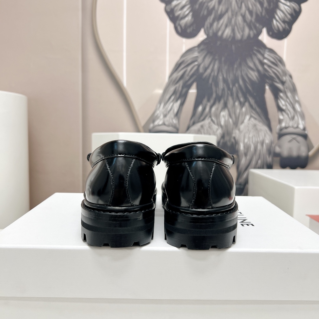 Celine Margaret Loafer With Triomphe In Polished Bull & Leopard Printed Hairy Calfskin Cal - FashionPlug
