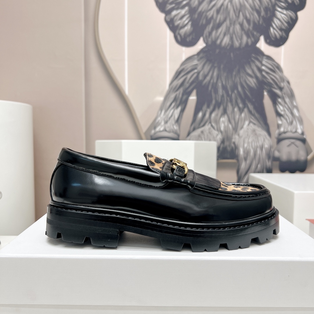Celine Margaret Loafer With Triomphe In Polished Bull & Leopard Printed Hairy Calfskin Cal - FashionPlug