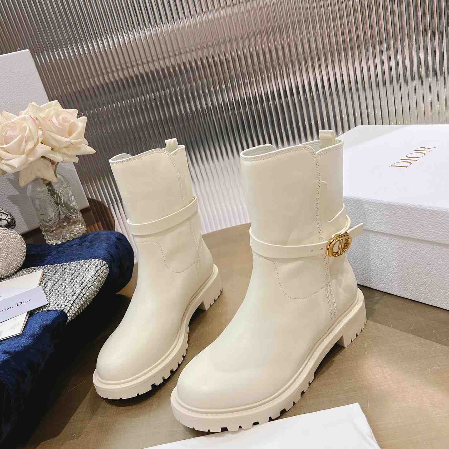 Dior 30 Montaigne Ankle Boot - FashionPlug
