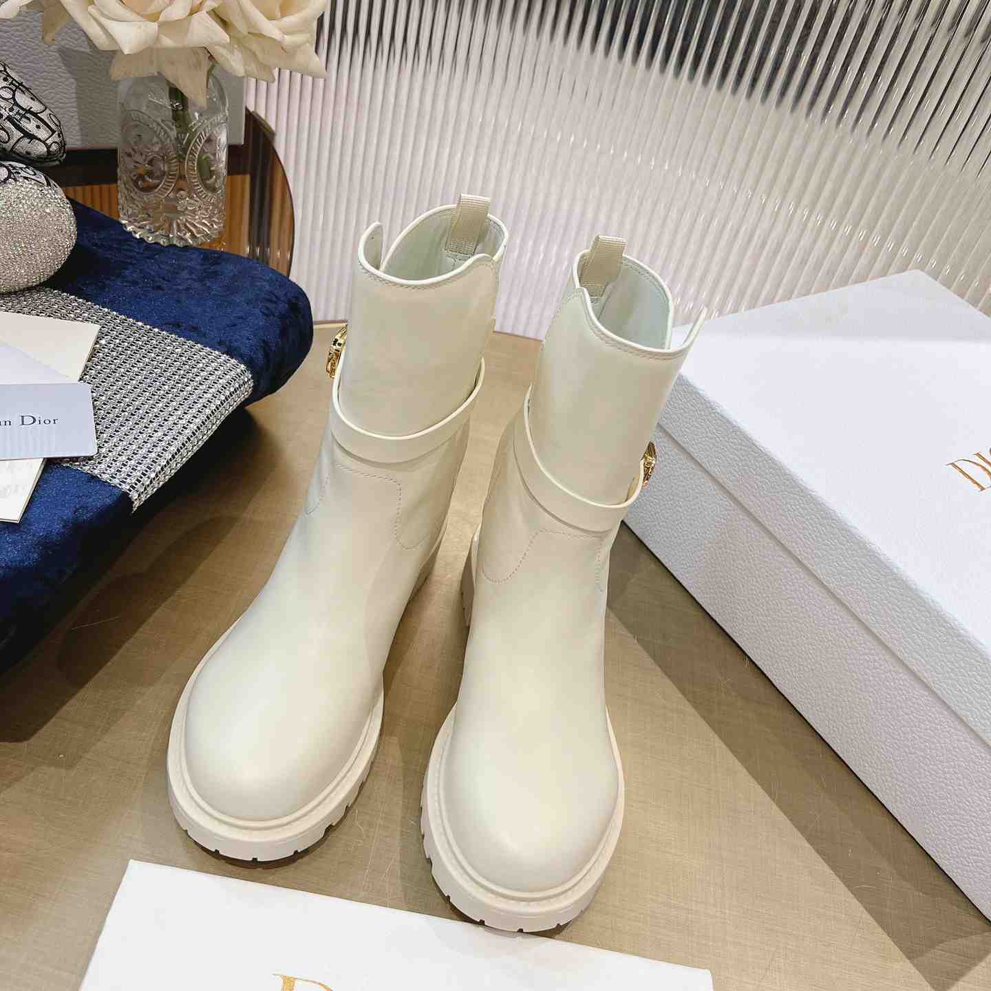 Dior 30 Montaigne Ankle Boot - FashionPlug