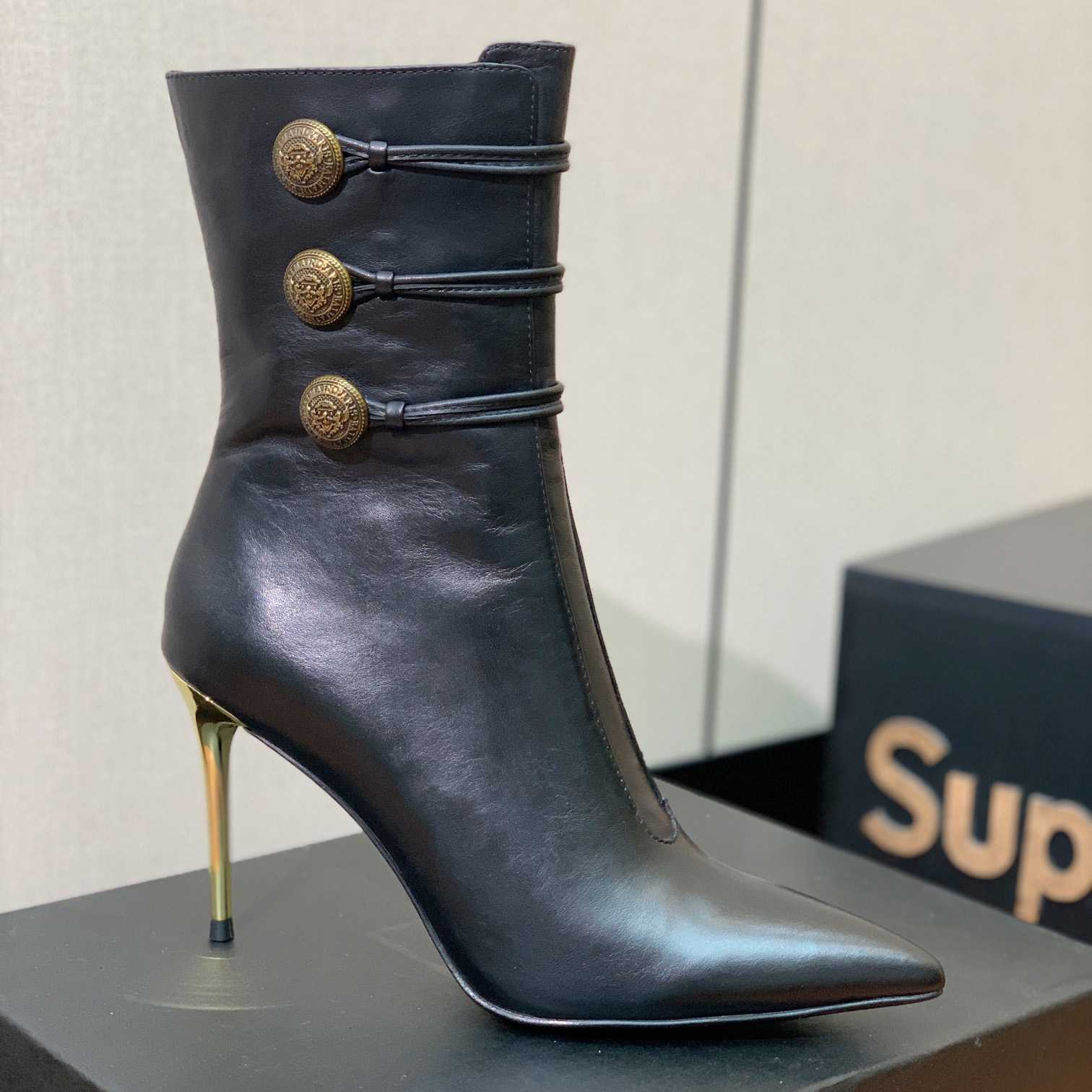 Balmain Alma Leather Ankle Boots - FashionPlug