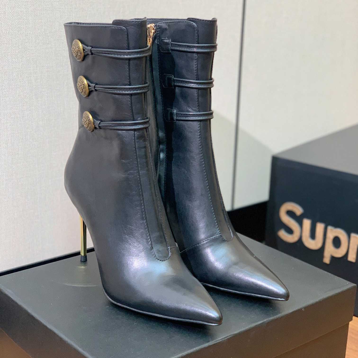 Balmain Alma Leather Ankle Boots - FashionPlug