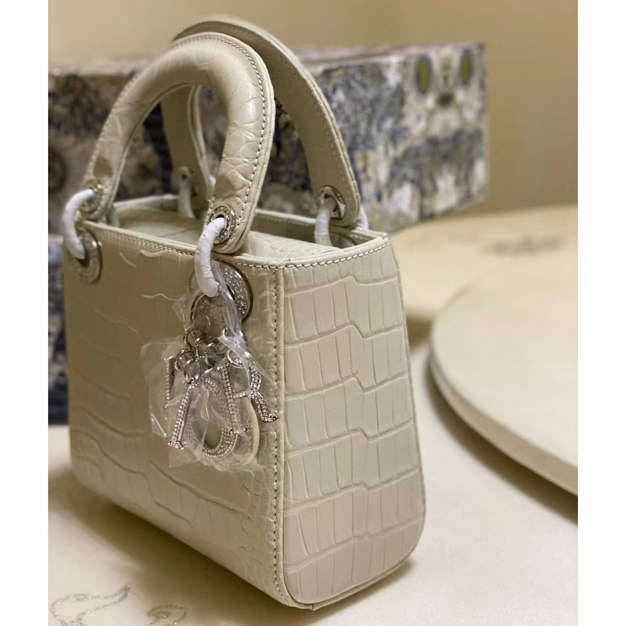 Dior Alligator Mini Lady Dior Bag (17-15-7cm) - FashionPlug