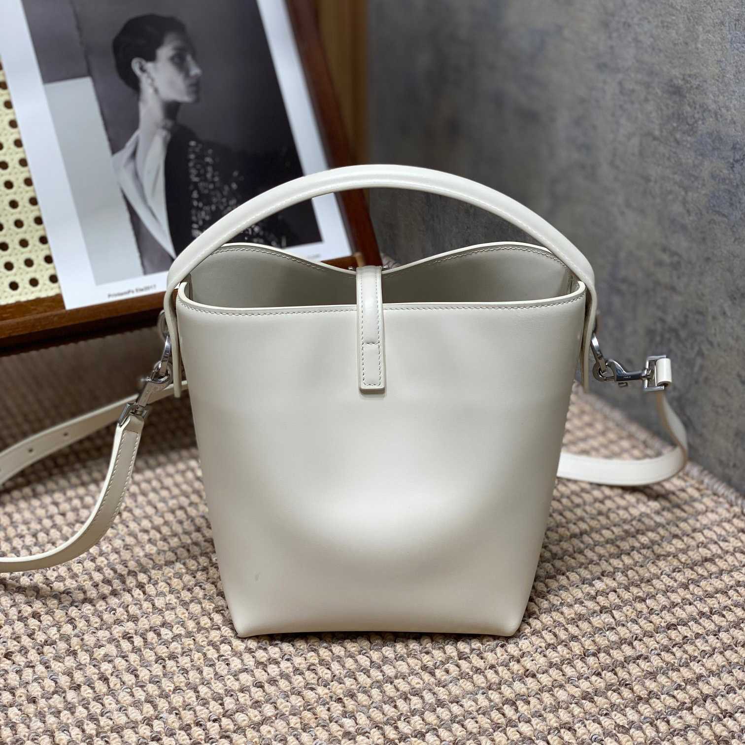Saint Laurent Le 37 Small In Shiny Leather - FashionPlug