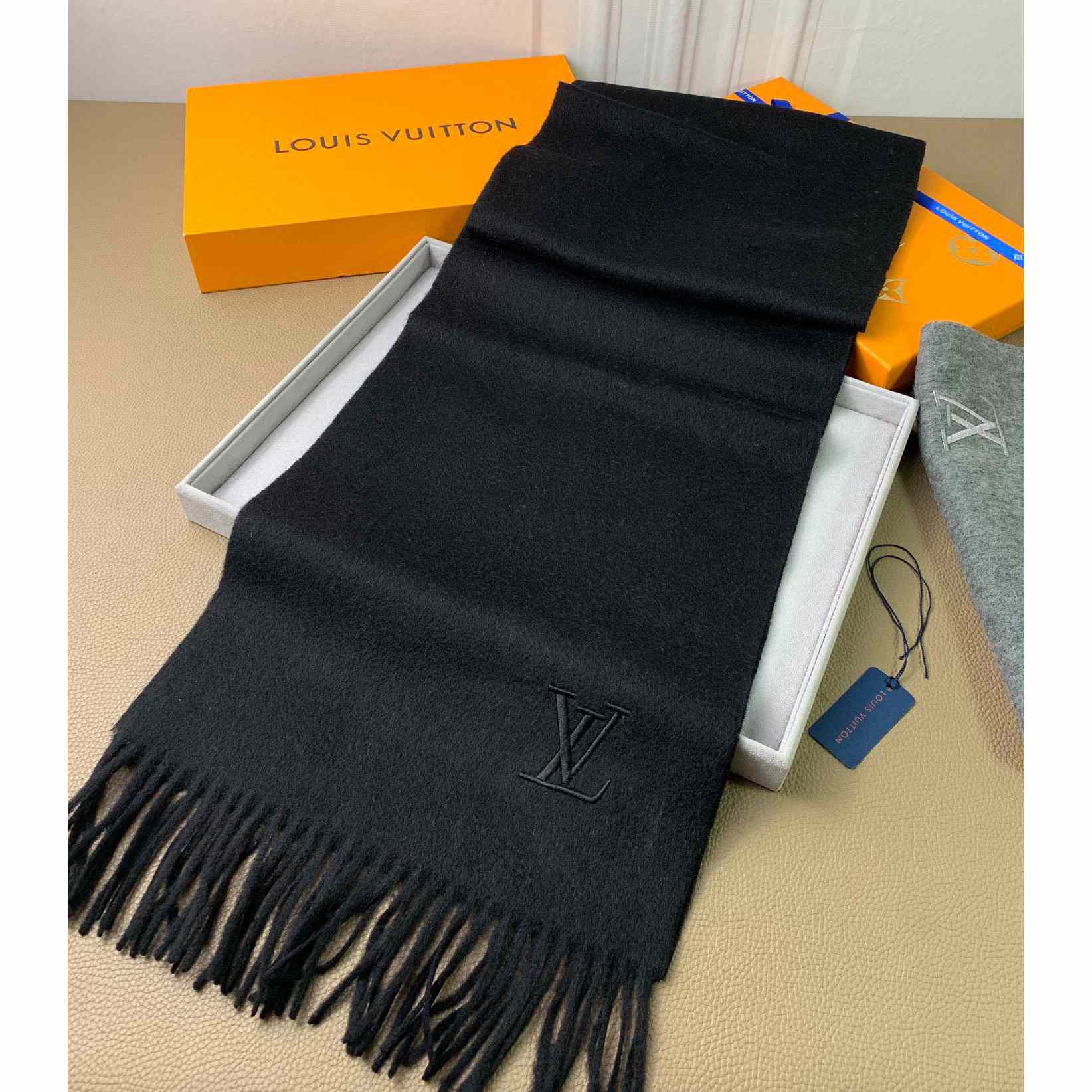 Louis Vuitton Jhelam Scarf - FashionPlug