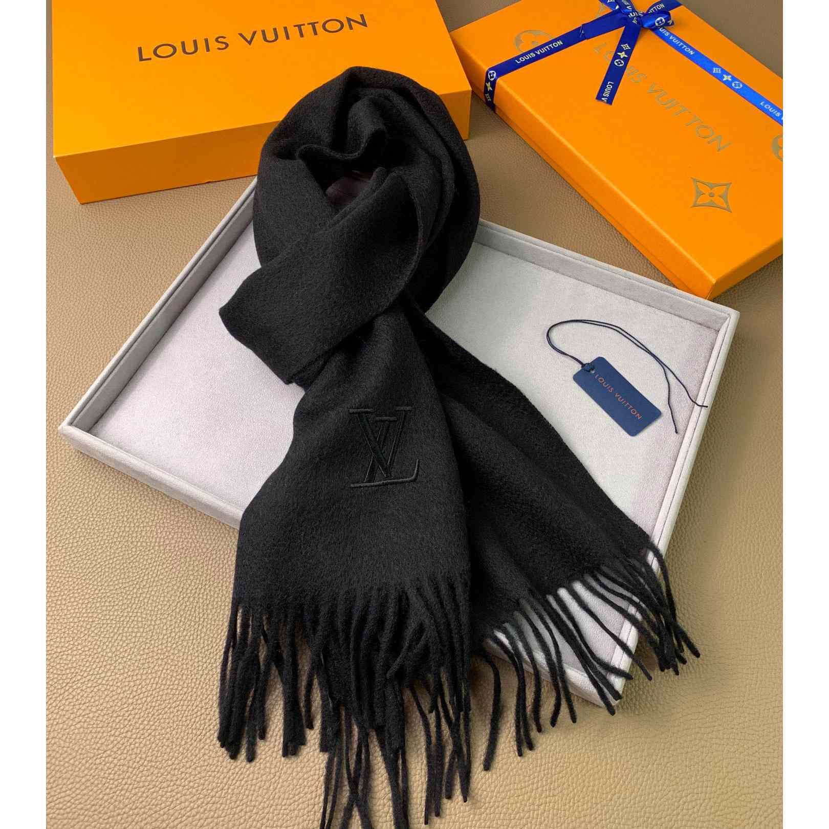 Louis Vuitton Jhelam Scarf - FashionPlug