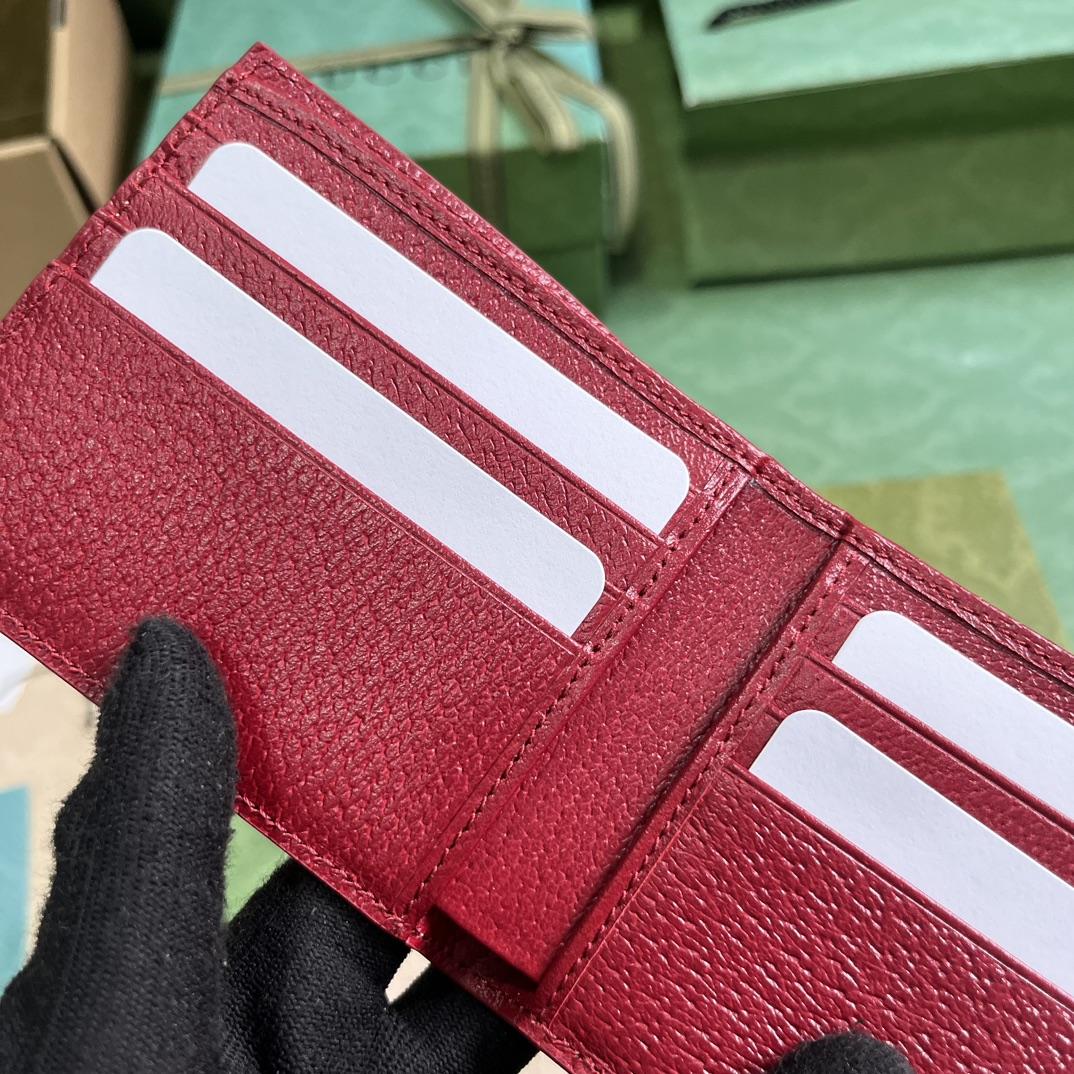 Gucci Wallet With GG Detail - FashionPlug