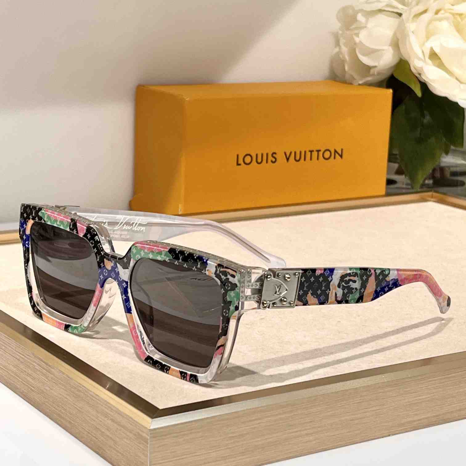 Louis Vuitton 1.1 Millionaires Square Sunglasses  LV96006 - FashionPlug