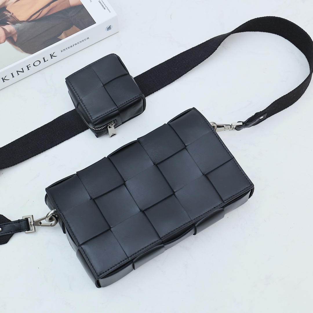 Bottega Veneta Cassette With Versatile Strap - FashionPlug