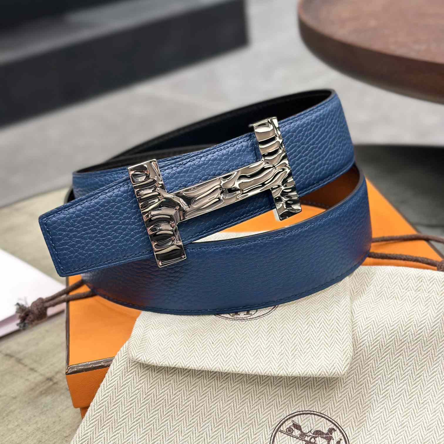 Hermes Quizz H2O Belt buckle & Reversible Leather Strap 38 mm - FashionPlug