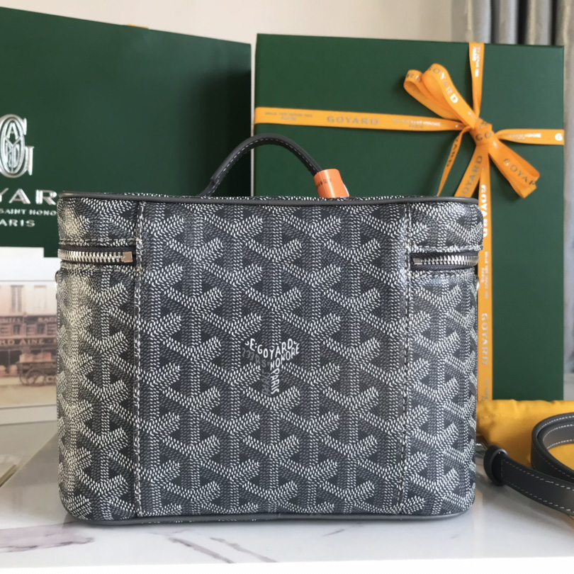 Goyard Muse Vanity Case - FashionPlug