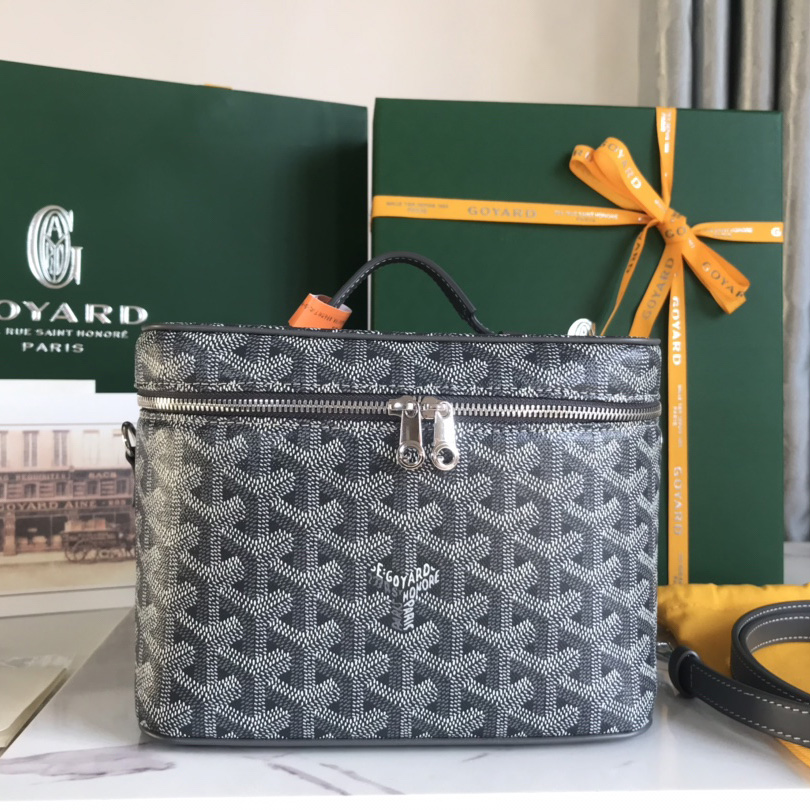 Goyard Muse Vanity Case - FashionPlug