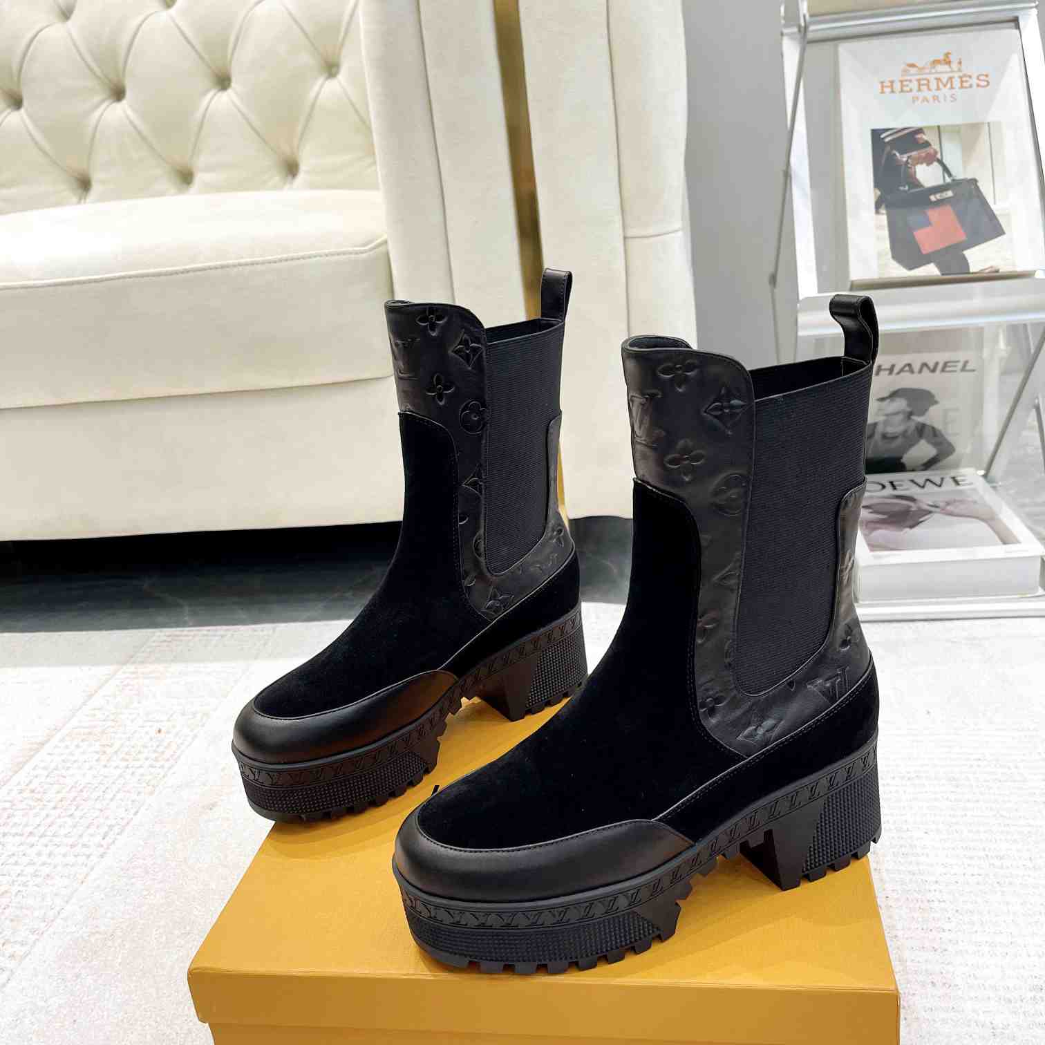 Louis Vuitton Laureate Platform Chelsea Boot - FashionPlug