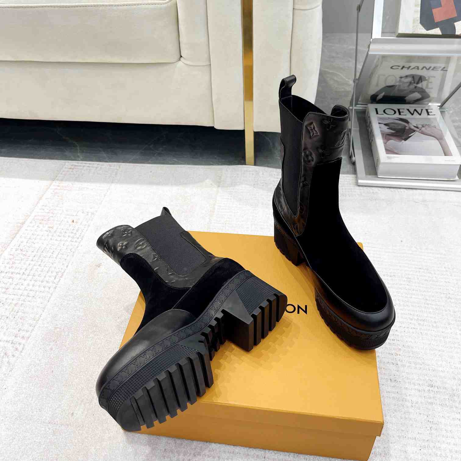 Louis Vuitton Laureate Platform Chelsea Boot - FashionPlug