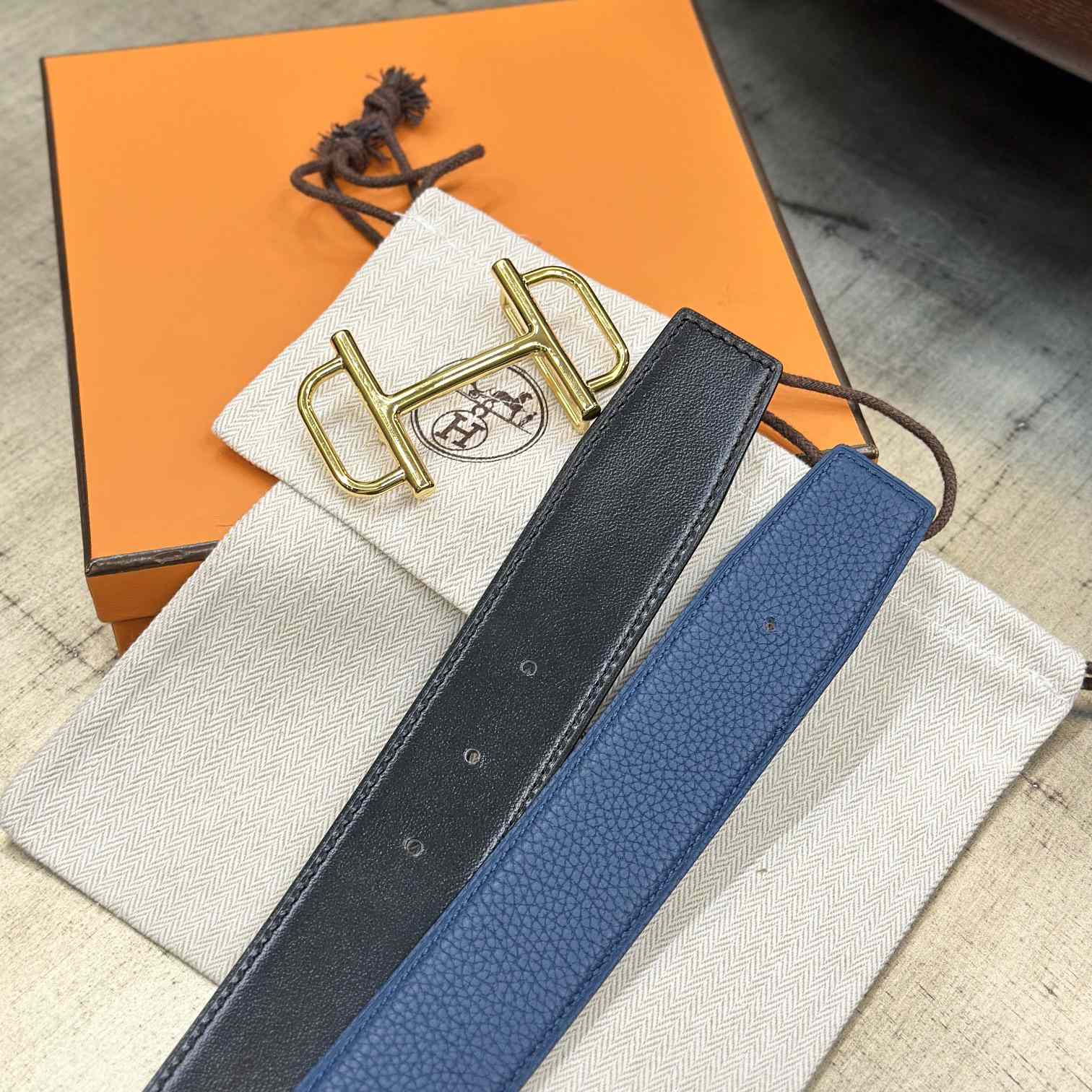 Hermes Royal Belt Buckle & Reversible Leather Strap 38 mm - FashionPlug