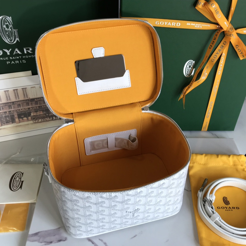 Goyard Muse Vanity Case - FashionPlug