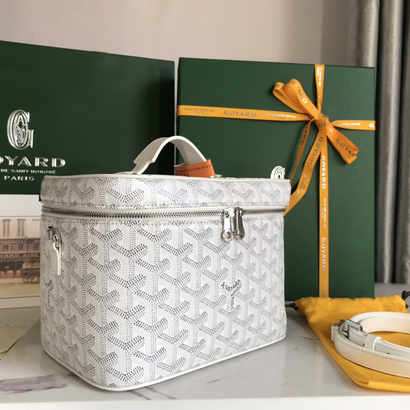 Goyard Muse Vanity Case - FashionPlug