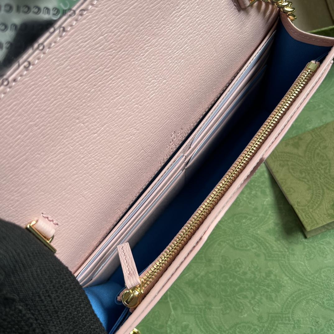 Gucci Chain Wallet With Gucci Script (12.5x 20x 4cm) - FashionPlug