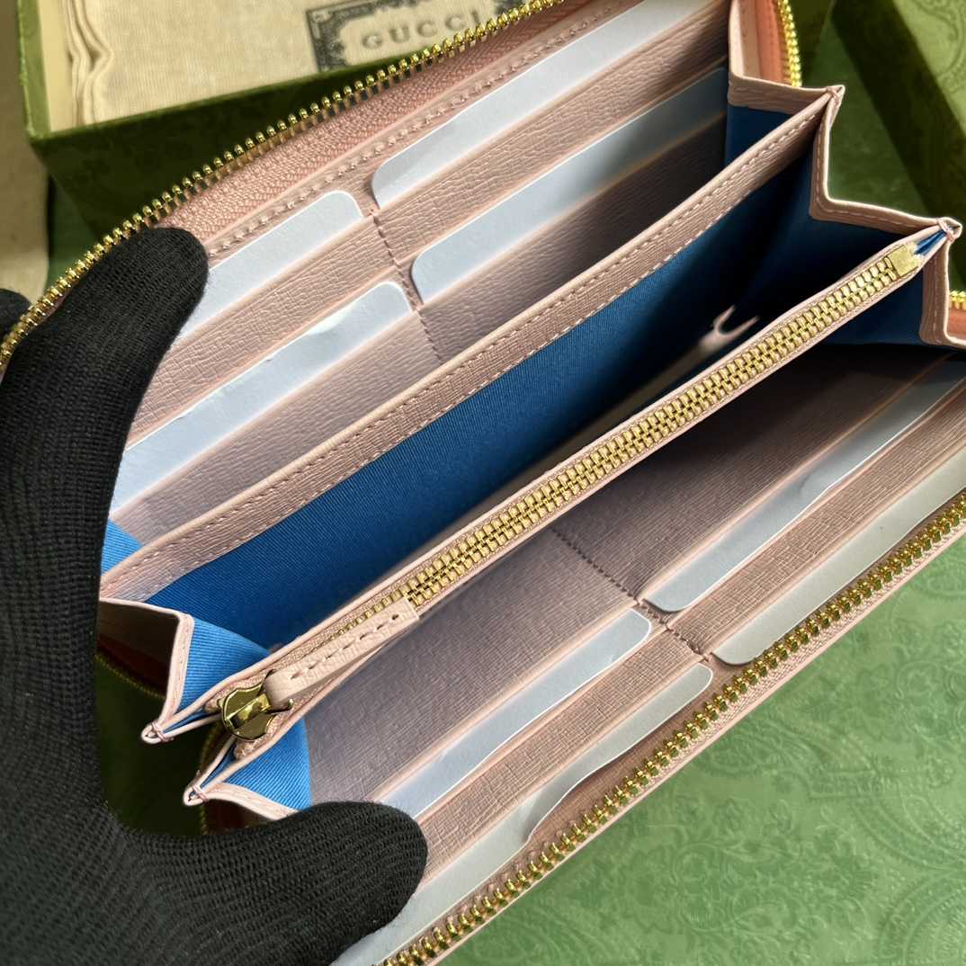 Gucci Zip Around Wallet With Gucci Script (20x 12.5 x4cm) - FashionPlug
