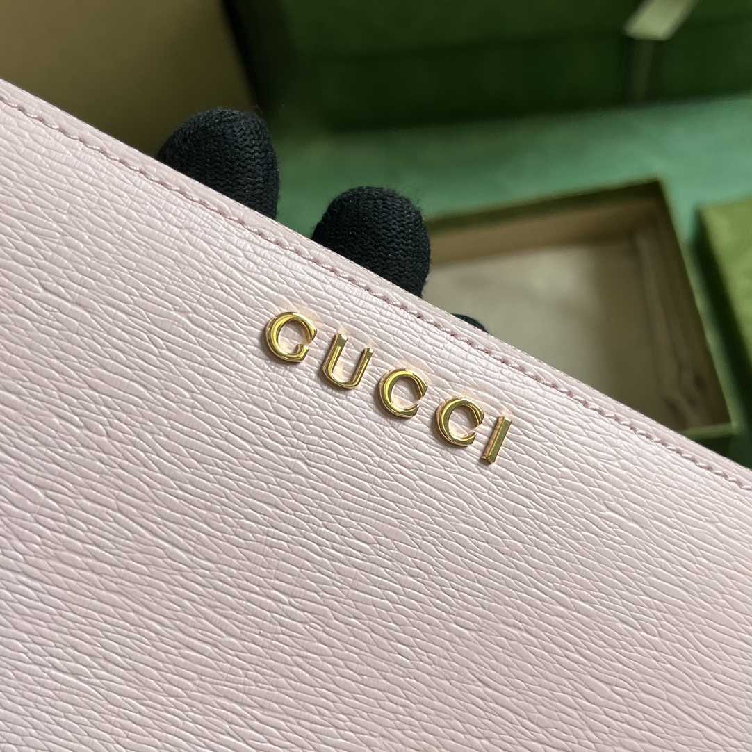 Gucci Zip Around Wallet With Gucci Script (20x 12.5 x4cm) - FashionPlug